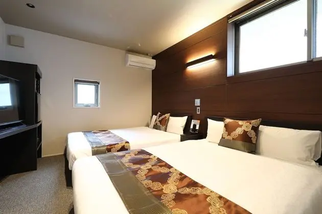 Standard Oda, 2 Çift Kişilik Yatak, Sigara İçilmez, Küvet (B)