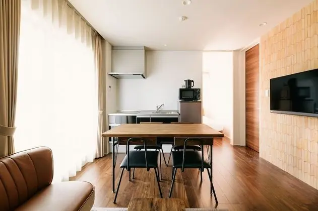 Superior Oda, Sigara İçilmez (B)