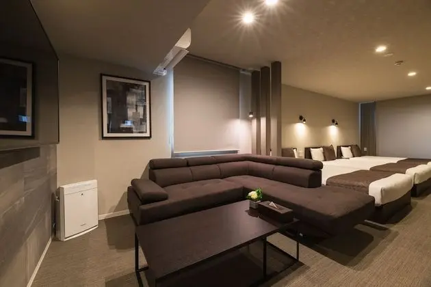 Superior Oda, Sigara İçilmez (B)