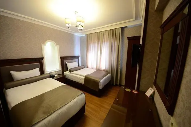 Çift Kişilik, Şehir Manzaralı