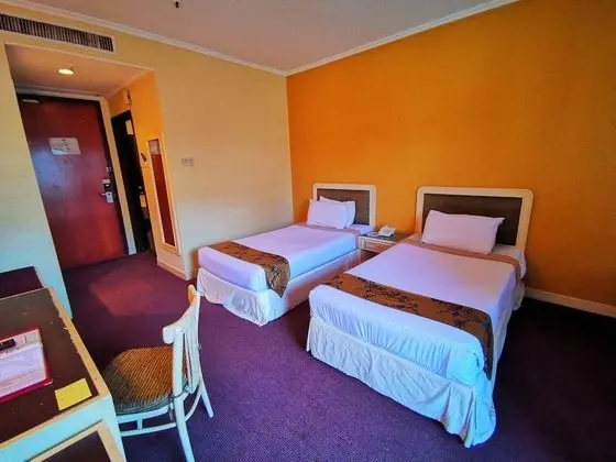 Superior Twin Room with Pool View - Superior Club