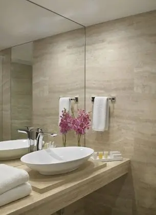 Oda, Birden Çok Yatak, Şehir Manzaralı (Two Bedroom King King Suite)