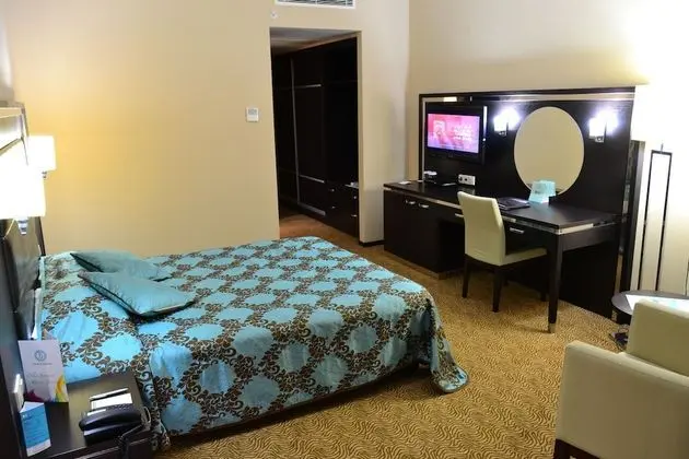 Deluxe Üç Kişilik Oda