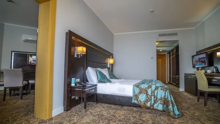 Deluxe Üç Kişilik Oda