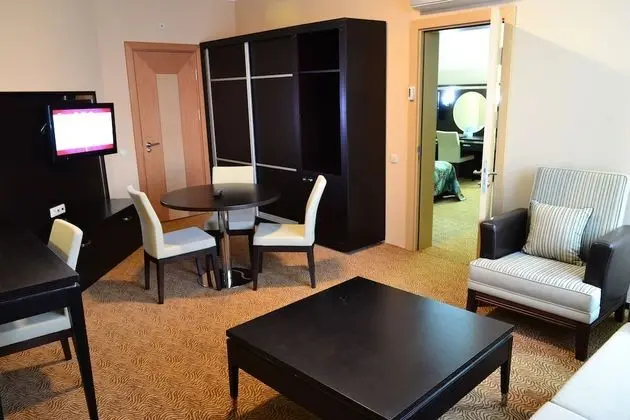 Deluxe Üç Kişilik Oda