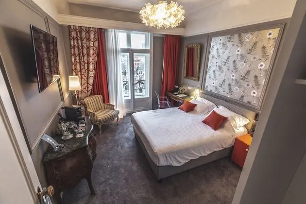 Tek Büyük Yataklı Oda (Grand-Place)