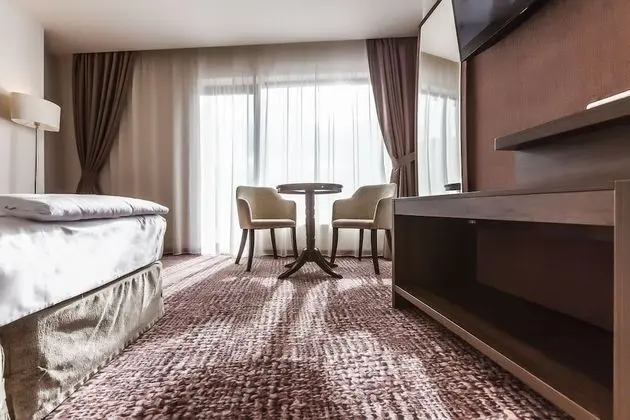 Superior Tek Büyük veya İki Ayrı Yataklı Oda