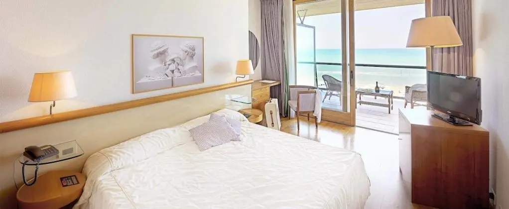 Tek Büyük Yataklı Oda, Deniz Manzaralı