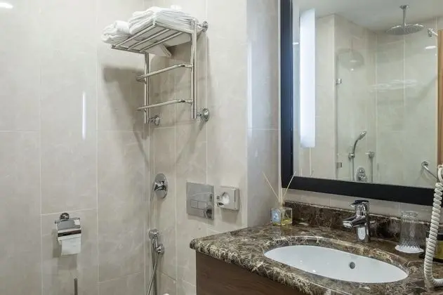 Standard Tek Büyük Yataklı Oda