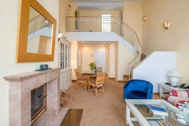 Signature Çatı Katı Süiti (Penthouse), 2 Yatak Odası (Maisonette)