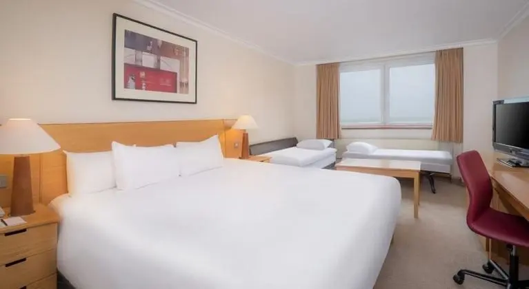 1 Çift ​​kişilik Yatak King Size Bed