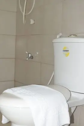 Economy Tek Büyük Yataklı Oda