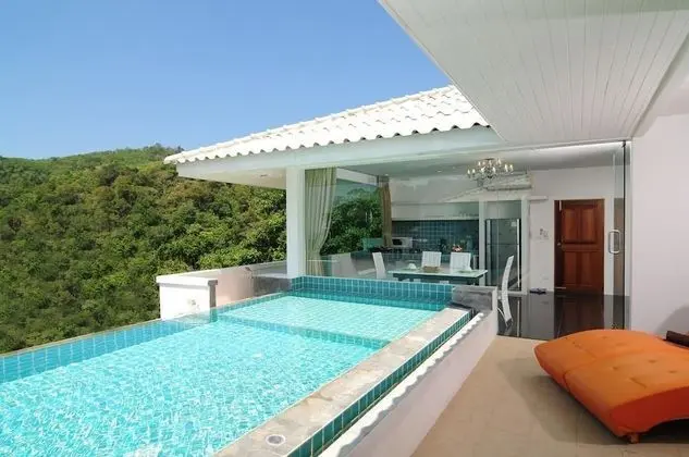 3 Bedrooms Villa with Mountain View