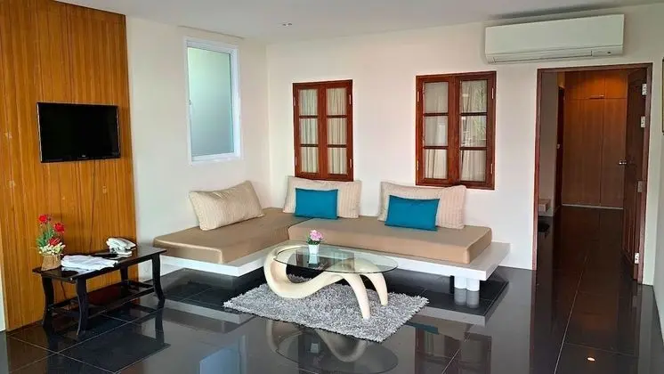 3 Bedrooms Villa with Mountain View