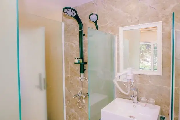 Luxury Tek Büyük Yataklı Oda