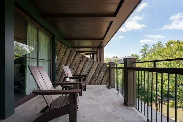 Oda, 2 Büyük (Queen) Boy Yatak, Sigara İçilmez, Balkon