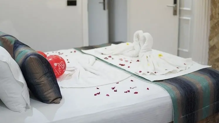 Çift Kişilik, Şehir Manzaralı