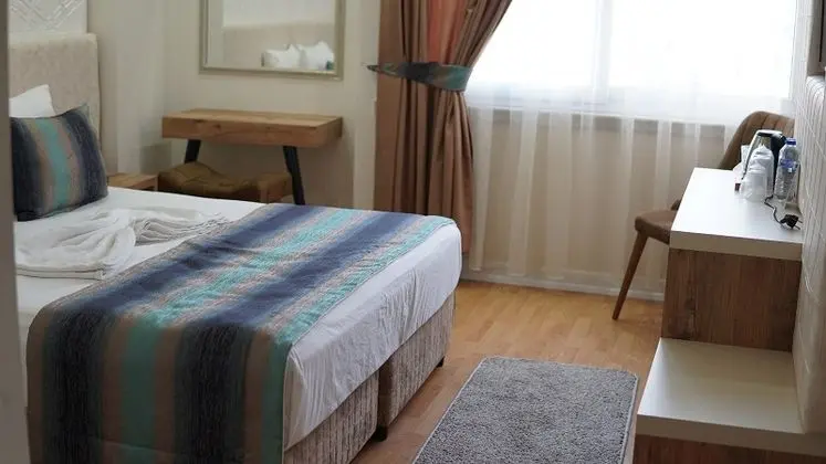 Çift Kişilik, Şehir Manzaralı