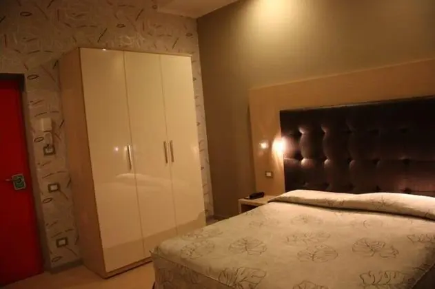 Executive Tek Büyük veya İki Ayrı Yataklı Oda