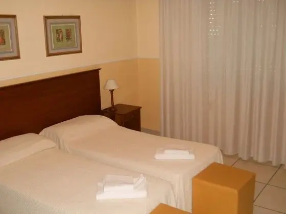 Standard Tek Büyük veya İki Ayrı Yataklı Oda