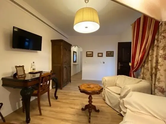 Comfort Villa (3 meters from main building)