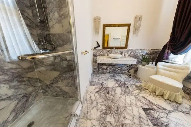 Deluxe Tek Büyük Yataklı Oda, 1 Büyük (Queen) Boy Yatak