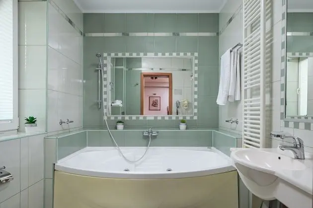 Executive Oda, Balkon