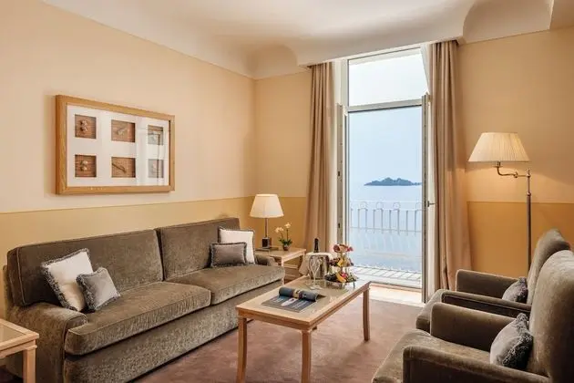 Riviera Suite, Sea View