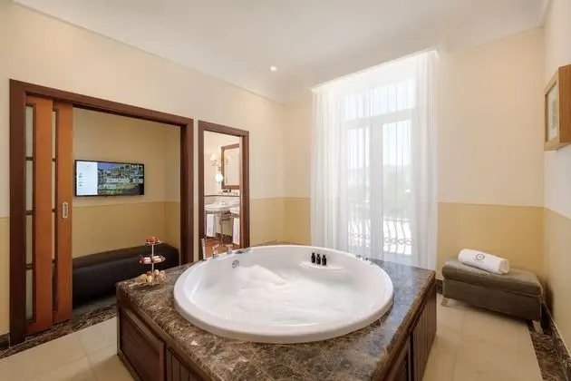 Riviera Suite, Sea View