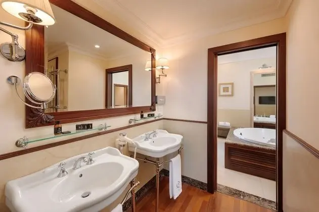 Riviera Suite, Sea View