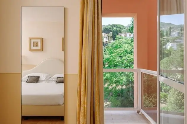 Tek Büyük Yataklı Oda, Park Manzaralı (Prestige)