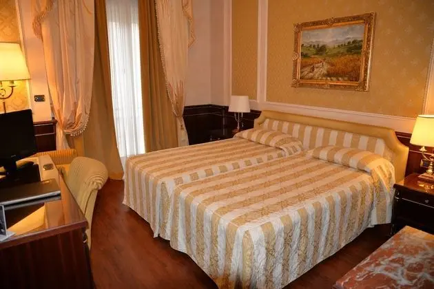 Deluxe Tek Büyük veya İki Ayrı Yataklı Oda, Dağ Manzaralı