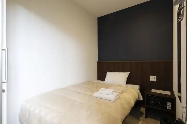 Tek Kişilik Oda, Sadece erkekler için (Wide)