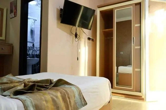 Basic Tek Büyük veya İki Ayrı Yataklı Oda, 2 Yatak Odası