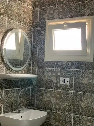 Basic Tek Büyük veya İki Ayrı Yataklı Oda, 2 Yatak Odası