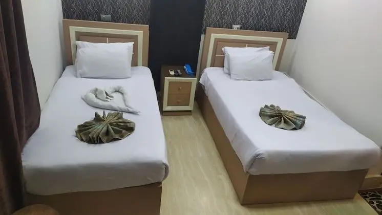 Basic Tek Büyük veya İki Ayrı Yataklı Oda, 2 Yatak Odası