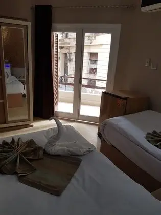 Basic Tek Büyük veya İki Ayrı Yataklı Oda, 2 Yatak Odası