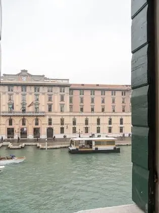 Deluxe Oda, 1 Yatak Odası, Kanal Manzaralı