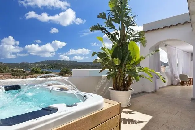 Panoramic Süit, Sıcak Su Küveti, Deniz Manzaralı