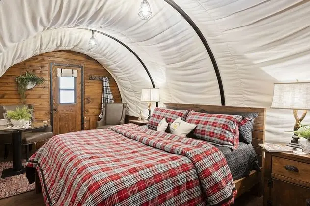 Glamping Wagon