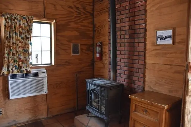 Kulübe (Small Pine)