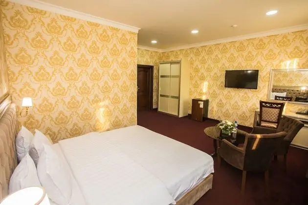 Junior Süit