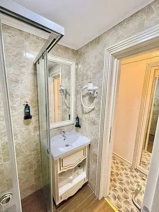 Standard Tek Büyük Yataklı Oda, Sigara İçilmez, Bahçe Manzaralı