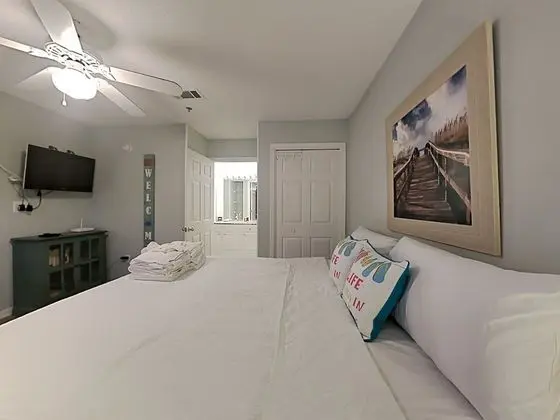 Daire, Birden Çok Yatak, Balkon, Havuz Manzaralı (#306 West)