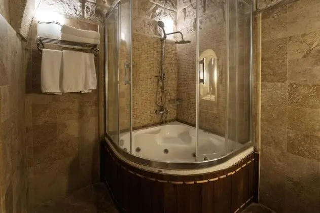 Arch Stone Room,    , Balkonlu