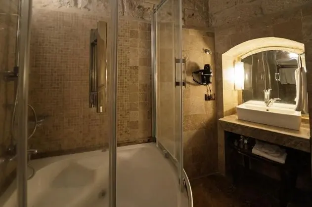Arch Stone Room,    , Balkonlu