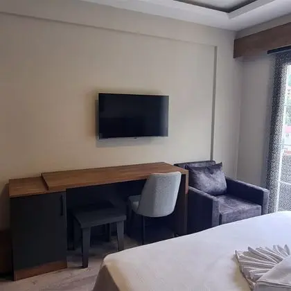 Standart Oda, Dağ Manzaralı, Fransız Balkonlu