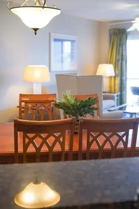 One Bedroom King Suite- Island View