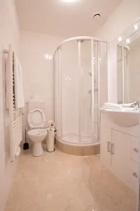 Business Apart Daire, 1 Yatak Odası, Avlu (incl. end cleaning fee)