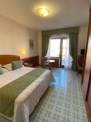 Basic Tek Büyük veya İki Ayrı Yataklı Oda, 1 Yatak Odası, Şehir Manzaralı